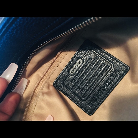 🔐Authentic Coach purse🔐 - Picture 4 of 4
